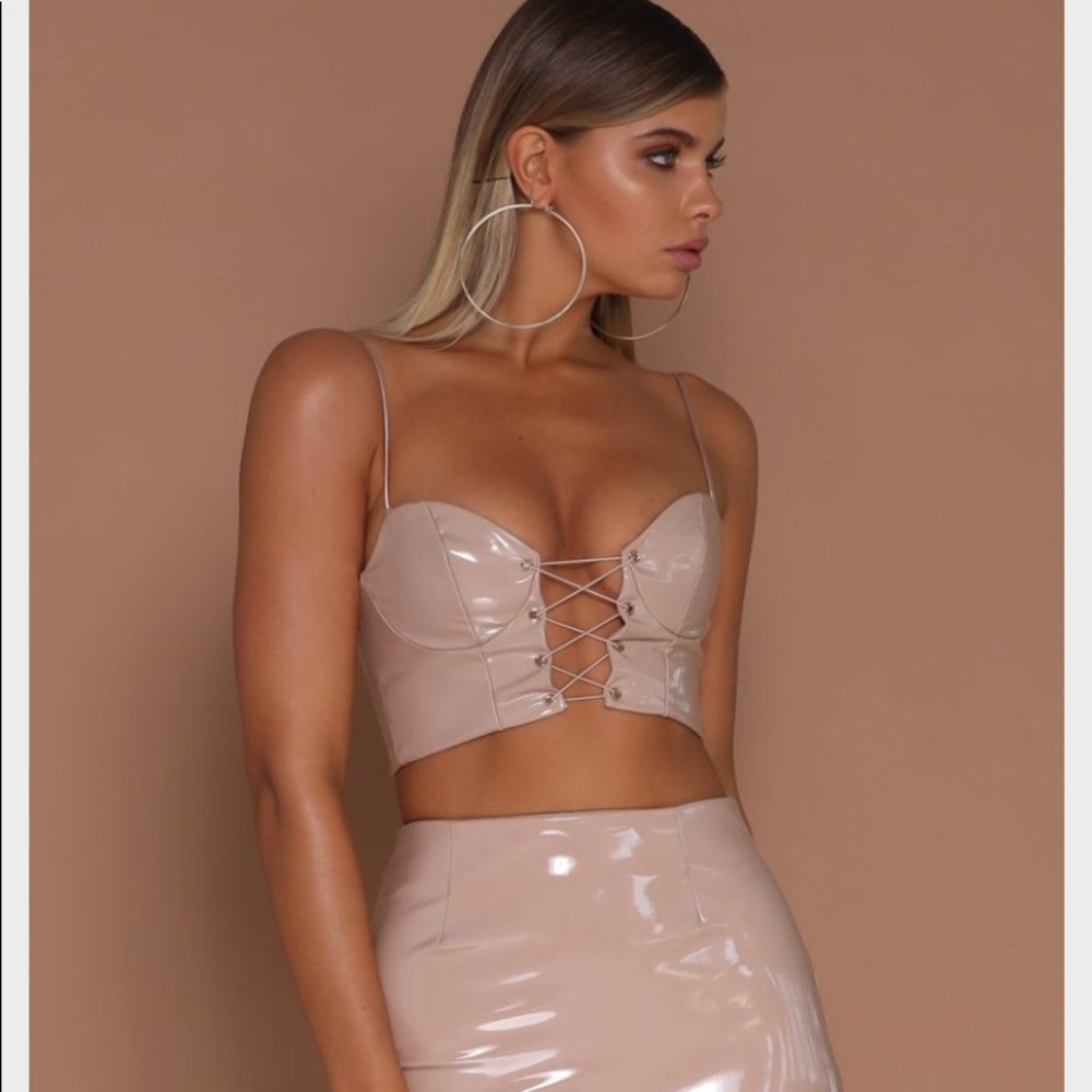 Latex nude crop top meshki